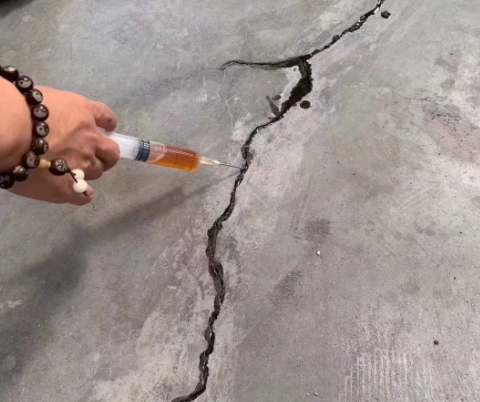 宁乡混凝土裂缝修补技术详解​